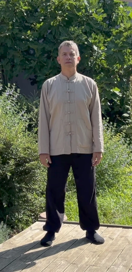 Bertrand faisant du Tai Ji